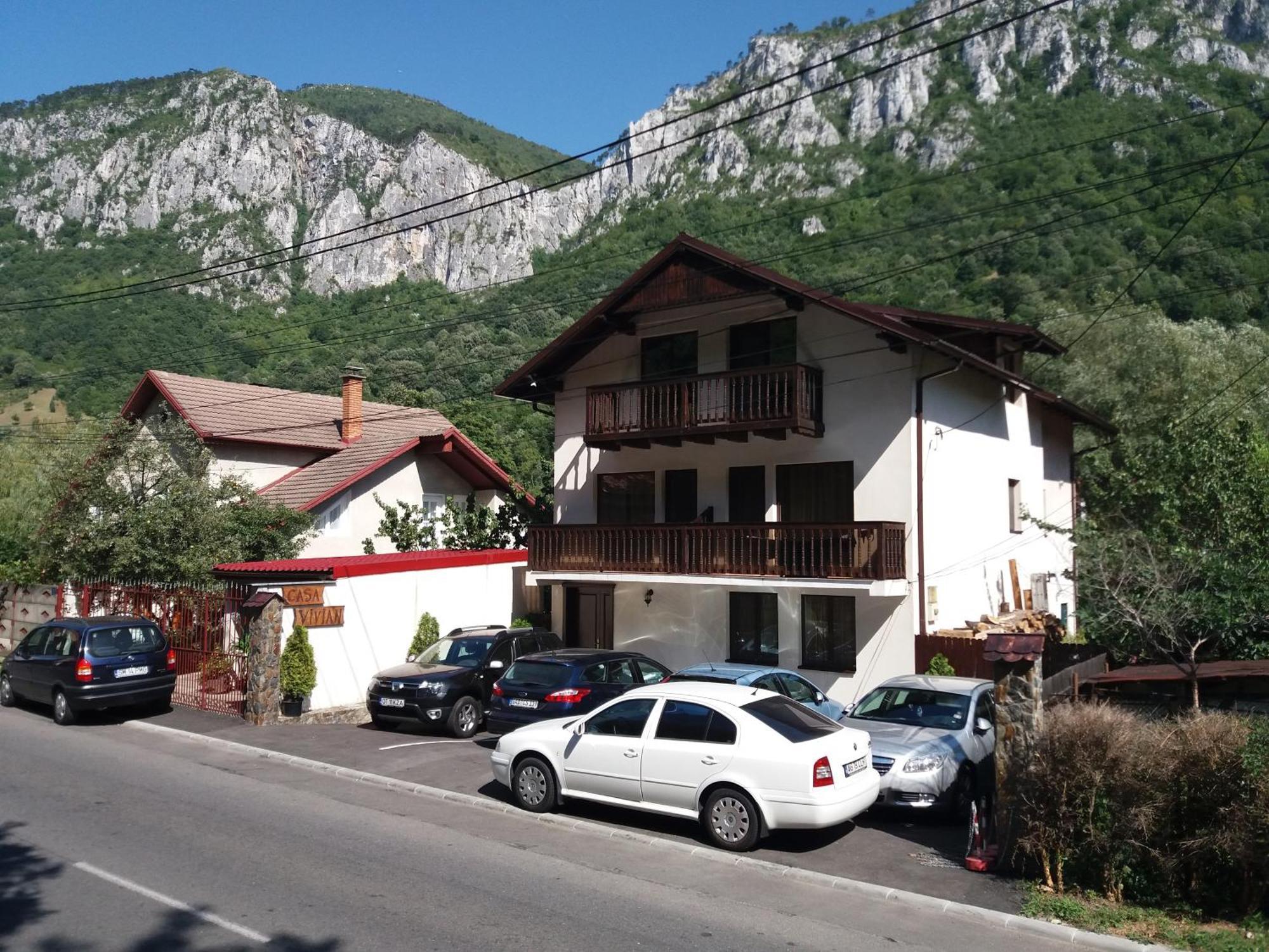 Casa Vivian Hotel Băile Herculane Exterior foto